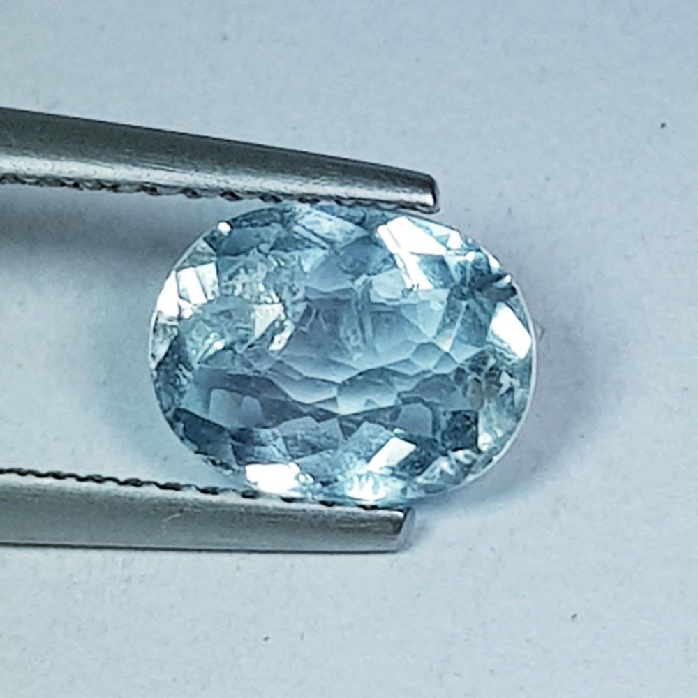 1.23 ct " Top Grade Gem " Natural Oval Cut Aquamarine